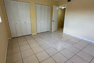 4700 NW 9th Ct, Plantation, FL 33317 - Photo 9