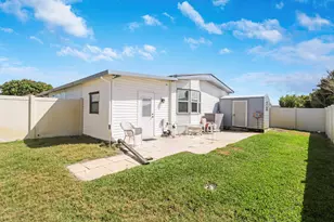 7750 SE Shenandoah Dr, Hobe Sound, FL 33455 - Photo 35