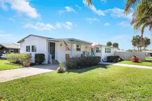 7750 SE Shenandoah Dr, Hobe Sound, FL 33455 - Photo 3