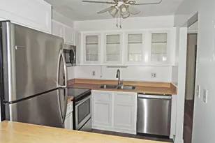 322 Colony Ln, Fort Pierce, FL 34982 - Photo 7