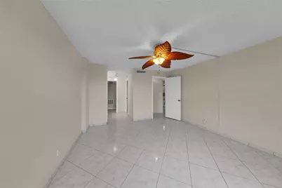 7 Royal Palm Way, Boca Raton, FL 33432 - Photo 23