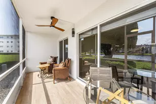 1019 Guildford B, Boca Raton, FL 33434 - Photo 31
