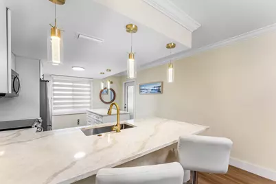 1019 Guildford B, Boca Raton, FL 33434 - Photo 5