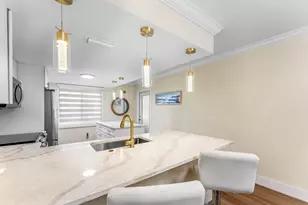 1019 Guildford B, Boca Raton, FL 33434 - Photo 5