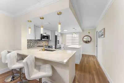 1019 Guildford B, Boca Raton, FL 33434 - Photo 1