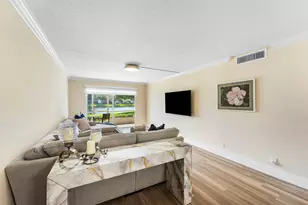 1019 Guildford B, Boca Raton, FL 33434 - Photo 11