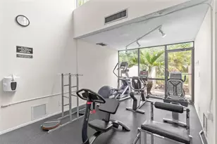 2226 N Cypress Bend Dr, Pompano Beach, FL 33069 - Photo 31