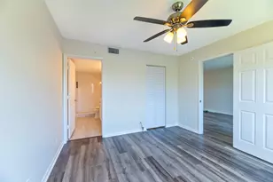 2226 N Cypress Bend Dr, Pompano Beach, FL 33069 - Photo 39