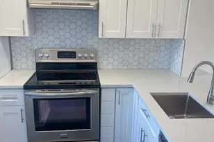 2226 N Cypress Bend Dr, Pompano Beach, FL 33069 - Photo 7