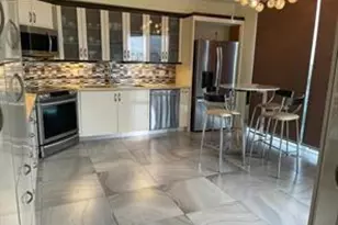 17555 Collins Ave, Sunny Isles Beach, FL 33160 - Photo 3