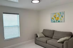 330 Sandalwood Ln, Boca Raton, FL 33487 - Photo 17