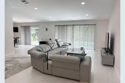 330 Sandalwood Lane, Boca Raton, FL 33487 - Photo 7