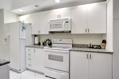 7472 La Paz Boulevard #302, Boca Raton, FL 33433 - Photo 11
