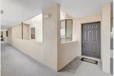 7472 La Paz Boulevard #302, Boca Raton, FL 33433 - Photo 3