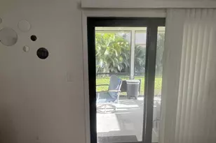 468 NE 42nd St, Boca Raton, FL 33431 - Photo 11