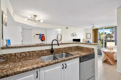 157 Yacht Club Way #206, Hypoluxo, FL 33462 - Photo 13