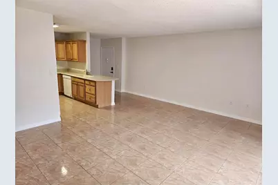 2050 Oleander Boulevard #10-108, Fort Pierce, FL 34950 - Photo 3