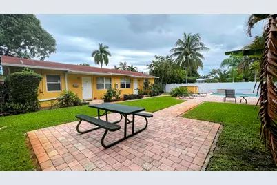 1401 NE 15th Street #8, Fort Lauderdale, FL 33304 - Photo 1