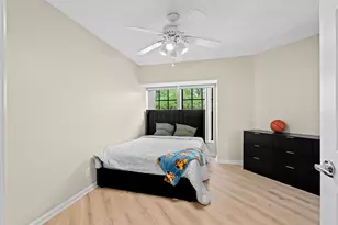 111 Weybridge Cir, Royal Palm Beach, FL 33411 - Photo 31