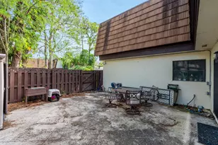 111 Weybridge Cir, Royal Palm Beach, FL 33411 - Photo 9
