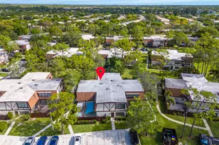 111 Weybridge Cir, Royal Palm Beach, FL 33411 - Photo 43