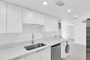 7754 Lakeside Blvd, Boca Raton, FL 33434 - Photo 9