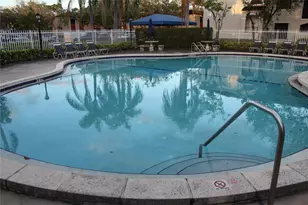 12060 NW 11th St, Pembroke Pines, FL 33026 - Photo 19