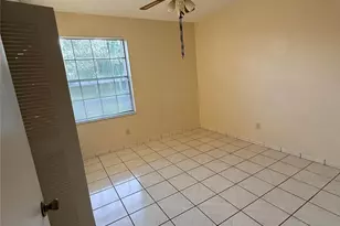 12060 NW 11th St, Pembroke Pines, FL 33026 - Photo 9