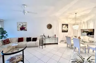 9279 Wedgewood Dr, Tamarac, FL 33321 - Photo 3