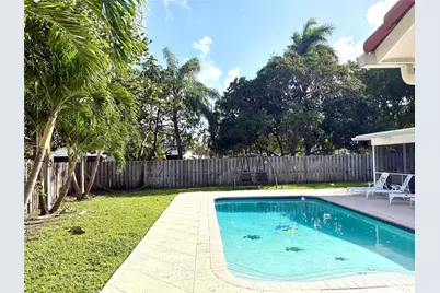 2300 NE 26th Avenue, Pompano Beach, FL 33062 - Photo 31