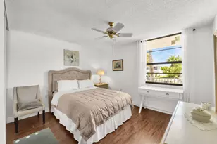 3716 Whitehall Dr, West Palm Beach, FL 33401 - Photo 7