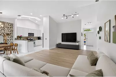 17257 Boca Club Boulevard #Apt 5, Boca Raton, FL 33487 - Photo 5