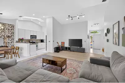 17257 Boca Club Boulevard #Apt 5, Boca Raton, FL 33487 - Photo 5