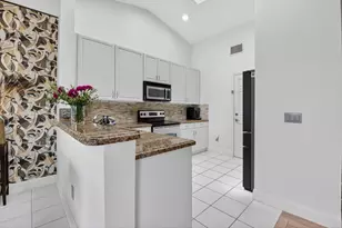 17257 Boca Club Blvd, Boca Raton, FL 33487 - Photo 9