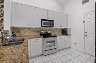 17257 Boca Club Blvd, Boca Raton, FL 33487 - Photo 9