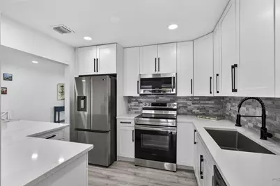 326 Alhambra Place, West Palm Beach, FL 33405 - Photo 17
