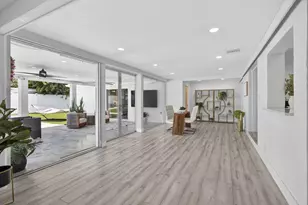 326 Alhambra Pl, West Palm Beach, FL 33405 - Photo 29