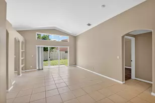 3746 Torres Cir, West Palm Beach, FL 33409 - Photo 13