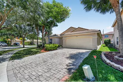 3746 Torres Circle, West Palm Beach, FL 33409 - Photo 3