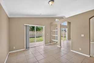 3746 Torres Cir, West Palm Beach, FL 33409 - Photo 21