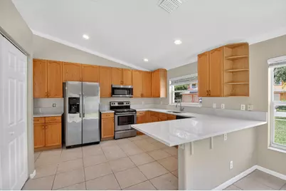 3746 Torres Circle, West Palm Beach, FL 33409 - Photo 19