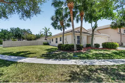 3746 Torres Circle, West Palm Beach, FL 33409 - Photo 5