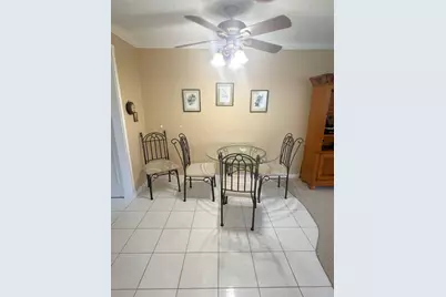 52 Dorchester, West Palm Beach, FL 33417 - Photo 9