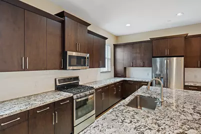 7112 Edison Place, Palm Beach Gardens, FL 33418 - Photo 5