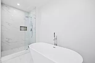 220 Lake Shore Dr, Lake Park, FL 33403 - Photo 9