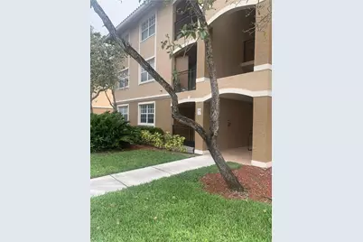 131 SW 117th Avenue #8304, Pembroke Pines, FL 33025 - Photo 1