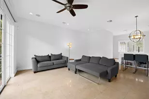 500 SE 7th St, Fort Lauderdale, FL 33301 - Photo 13