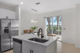 546 Tomahawk Ct, Palm Beach Gardens, FL 33410 - Photo 9