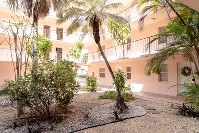 2851 Somerset Drive #116 E, Lauderdale Lakes, FL 33311 - Photo 23