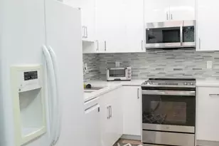 2851 Somerset Dr, Lauderdale Lakes, FL 33311 - Photo 5